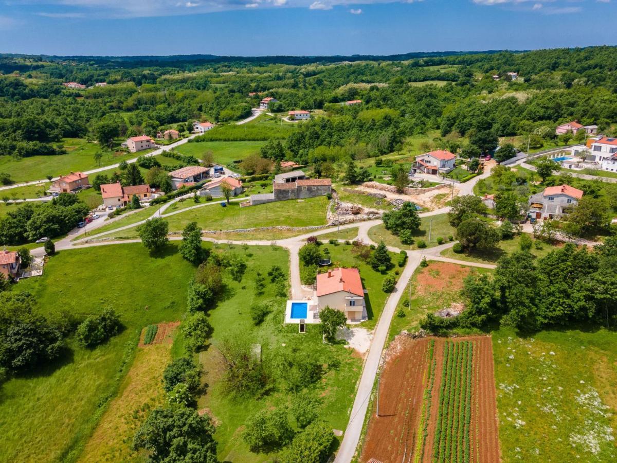Holiday Home Larisa - Ipc141 By Interhome Pićan Buitenkant foto
