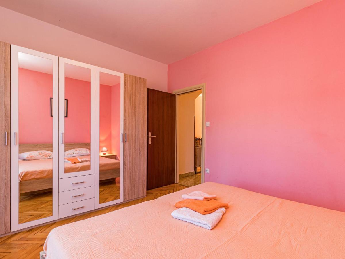 Holiday Home Larisa - Ipc141 By Interhome Pićan Buitenkant foto